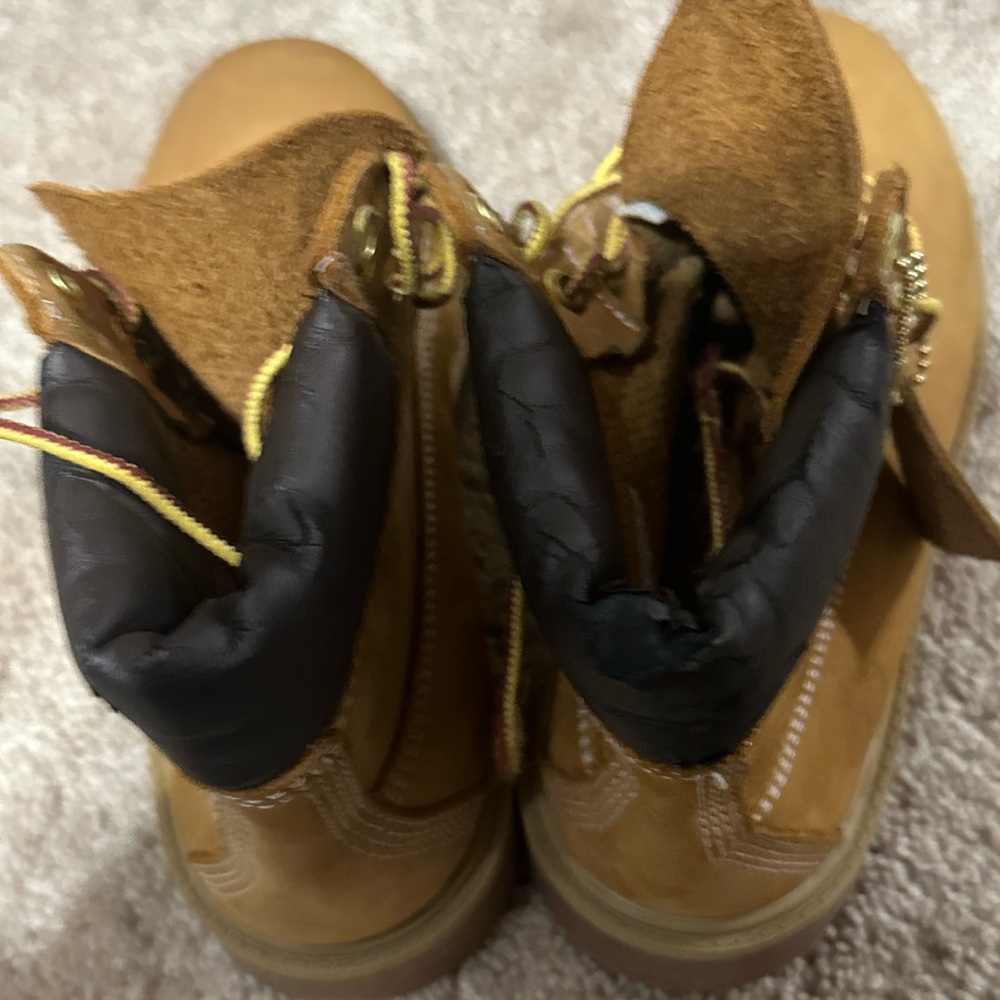 “Big Kid”-Size 4 Timberland Boots (Wheat) - Picture 5 of 9